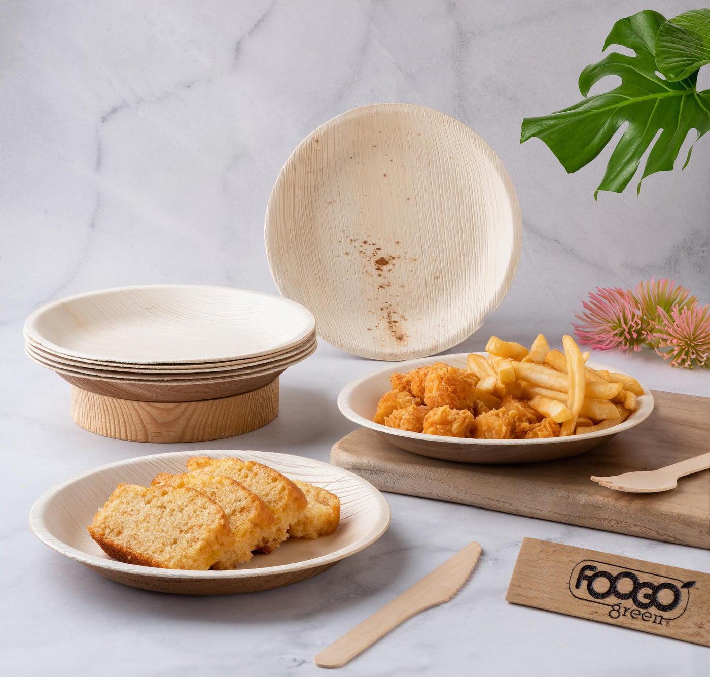 FOOGO Green 25 Disposable Palm Leaf Plates, 10"(25cm) Large Round, Eco Friendly Biodegradable Compostable Plates, Like Wooden Plates, Bamboo Plates, Paper Plates for Hot Food, Wedding Picnic Plates